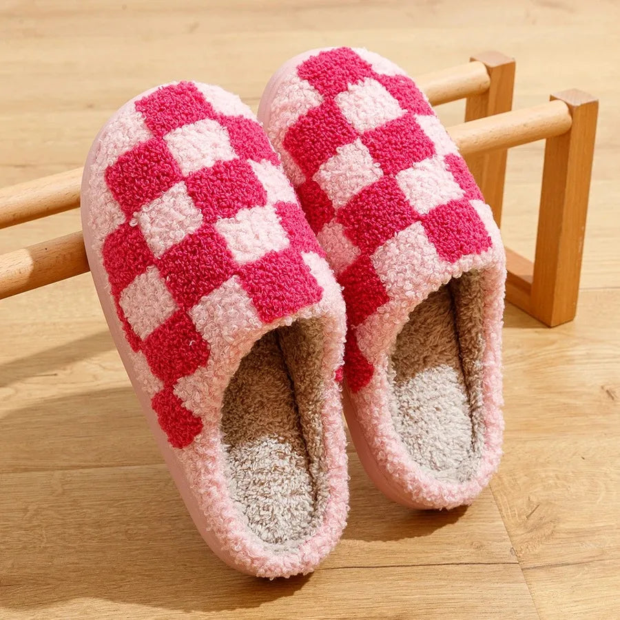 PlushHaven - Trendy Slippers for Indoor Comfort