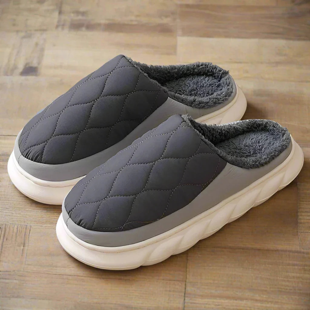 HearthHaven - Cozy Winter Slippers