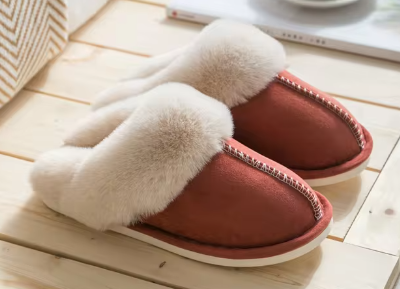 CozyNest - Luxurious Fluffy Winter Slippers